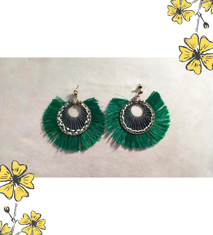 Boucles d'oreilles créoles vertes bohèmes – Collection Émeraude Urbaine