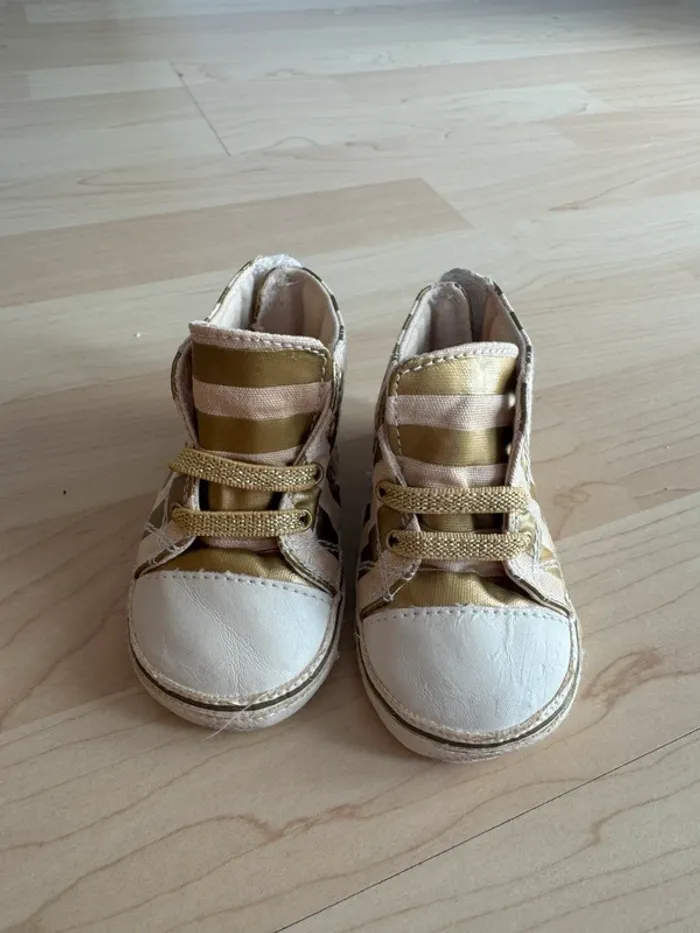 Chaussures bébé juicy couture