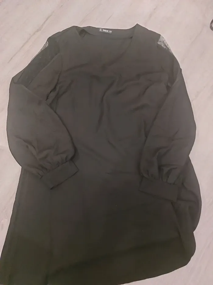 Robe shein noire T 38 neuve