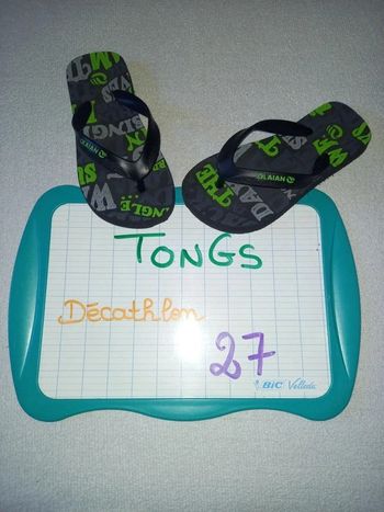 Tongs 🩴 grises et vertes taille 26/27🩴 chaussure 🪴 Printemps été 🏵