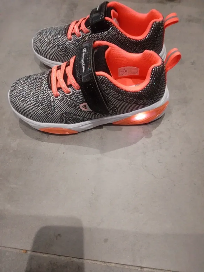 Chaussures baskets neuves -  Fille - 33 - Champion - photo numéro 8