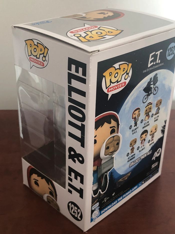 Figurine Funko Pop Eliott & E.T. l'extraterrestre N°1252 - photo numéro 3