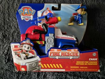 Figurine et véhicule Paw Patrol Pat’Patrouille Fire Rescue Chase