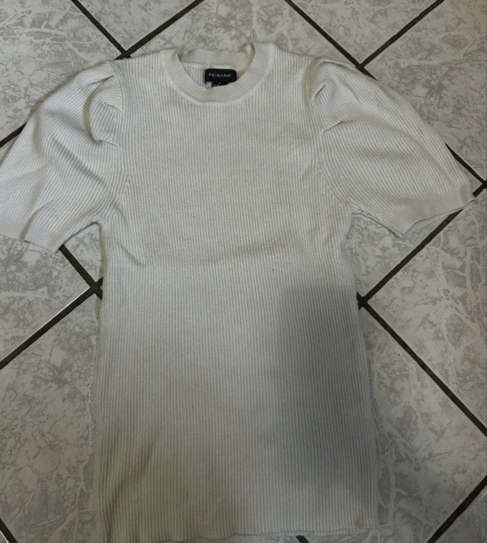 T-shirt blanc à manches bouffantes – Primark – Taille S - Très bon état