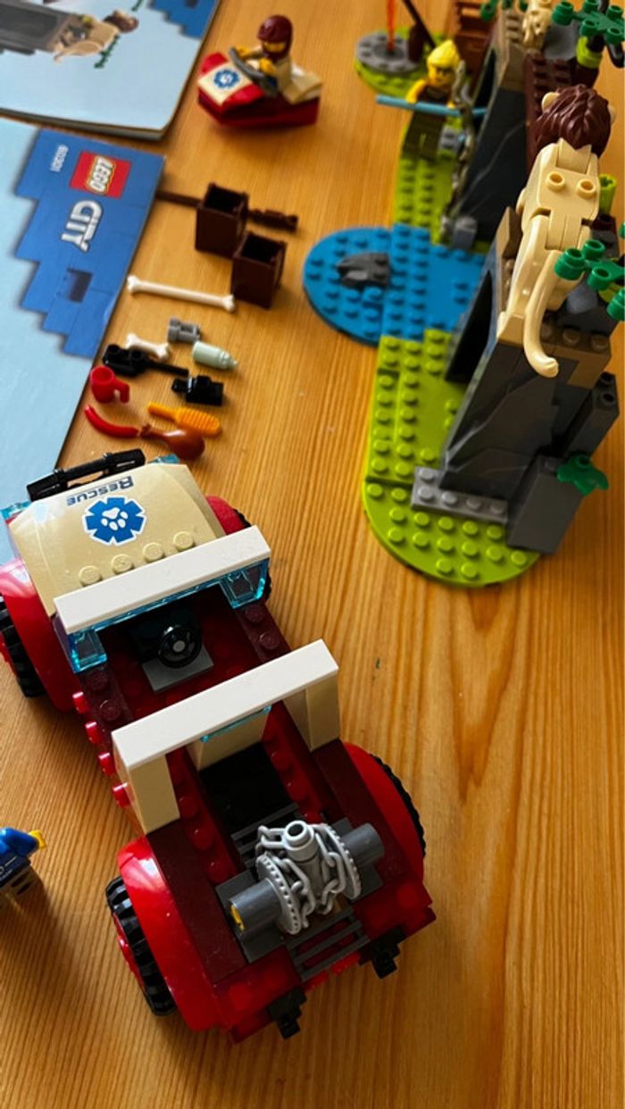 LEGO 60301 City Wildlife Le Tout-Terrain de Sauvetage des Animaux Sauvages - photo numéro 7