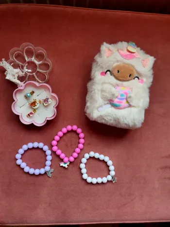 Lot de bijoux fillette