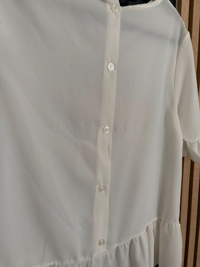 Blouse blanche à volants Boohoo – Taille 36, boutonnée dos - photo numéro 3