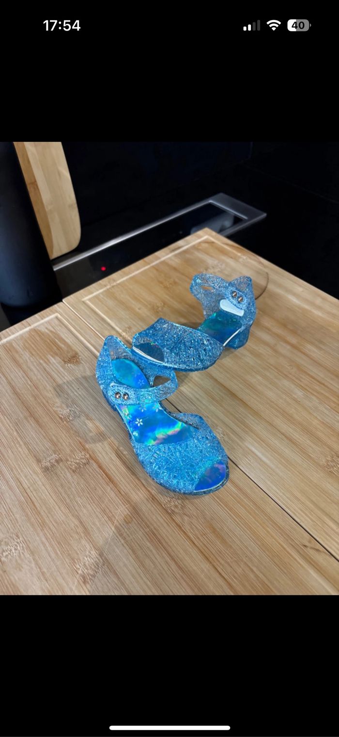 s belle paires de chaussures reine des neige P.24,5 - photo numéro 2