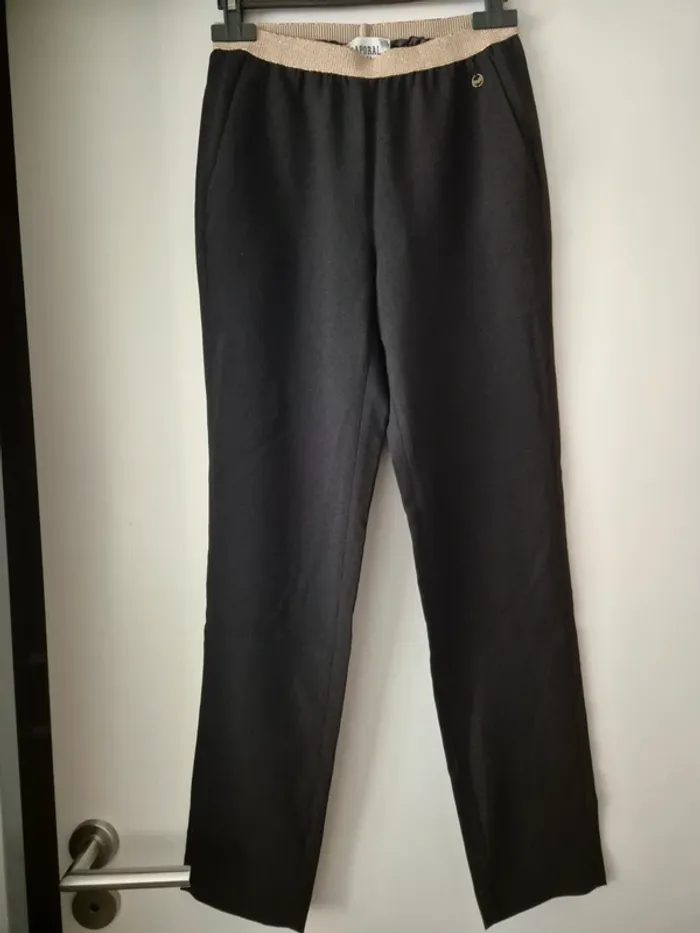 pantalon fin kaporal