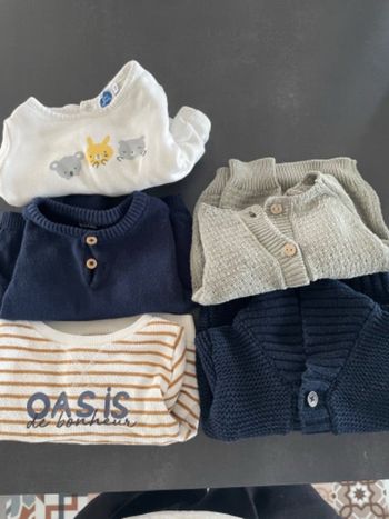 Lots pulls et gilets 3 mois