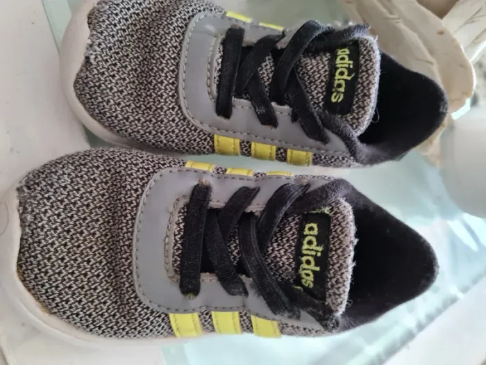 Basket Adidas Taille 22