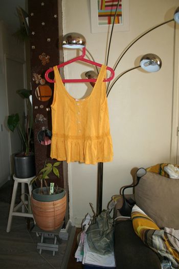 🌸Top fit fluide moutarde brodé à bretelles Taille 38 "Mango" Neuf 🌸