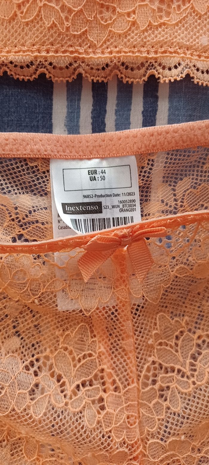 Très joli ensemble  lingerie femme haut 95C Bas 44 - photo numéro 5