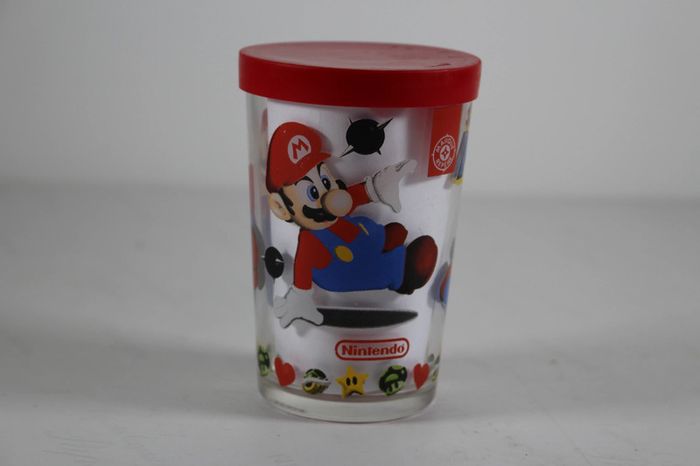 Amora verre Super Mario 64 Nintendo de 1997 - photo numéro 3
