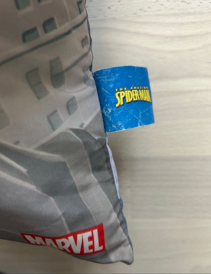 Coussin “The Amazing Spider-Man” Marvel – Officiel - photo numéro 4