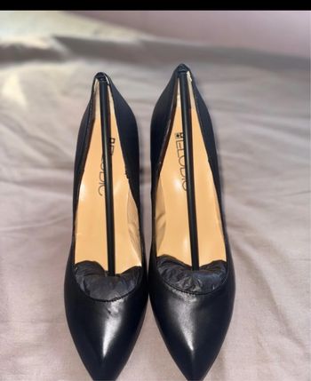 Escarpins noirs neufs avec boîte – Taille 39