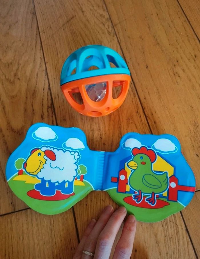 Lot deux jouets premier âge comme neuf. - photo numéro 5