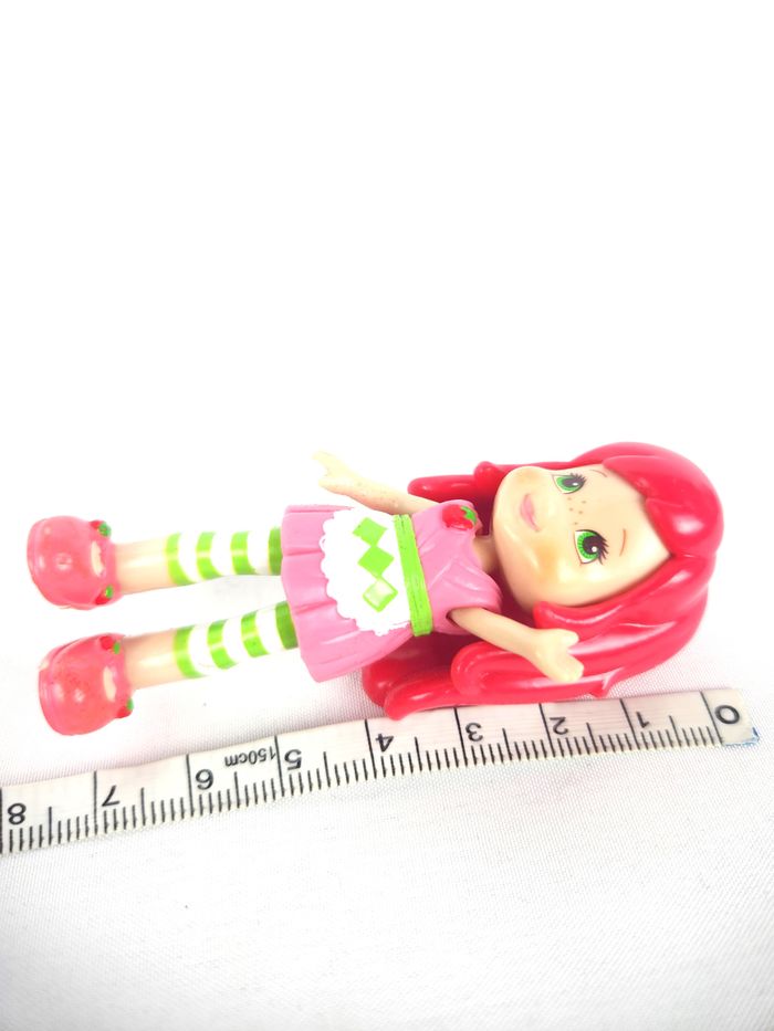 Figurine Charlotte aux Fraises (Strawberry Shortcake) - Hasbro 2008 - photo numéro 7
