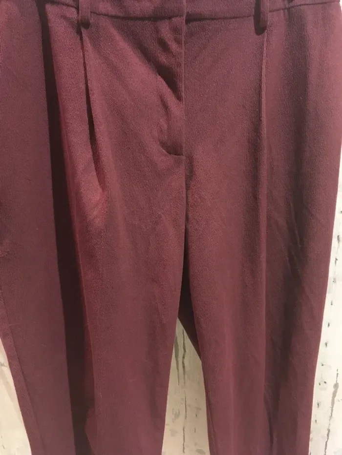 Magnifique pantalon tout doux en velours léger ras en excellent état en 44 de chez Camaïeu
