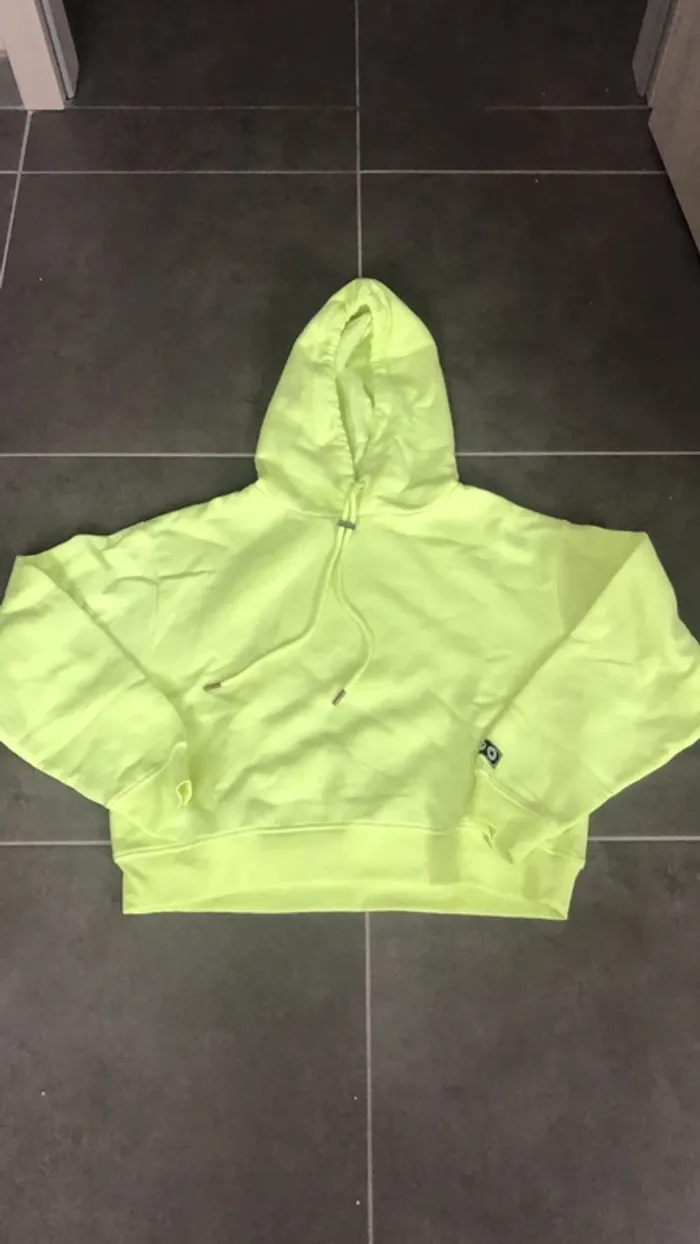 Pull capuche