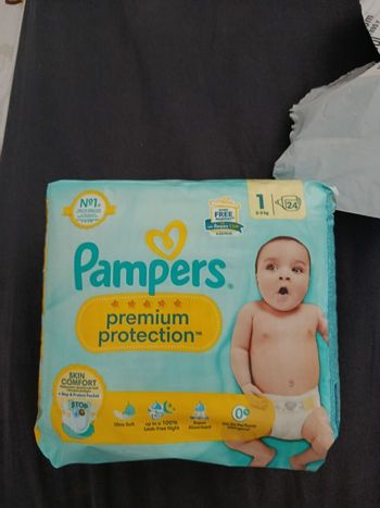 Couche taille 1 pampers 