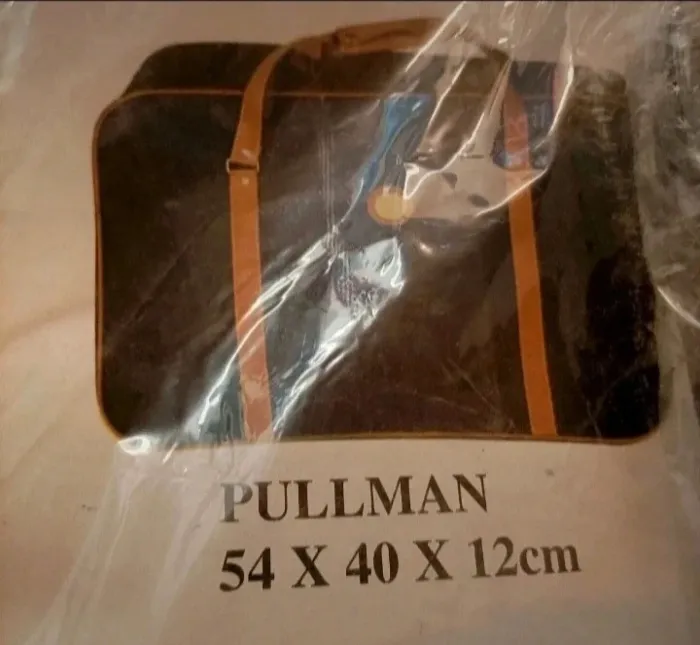 Valise neuve 54x40x12 cm Pullman - photo numéro 2