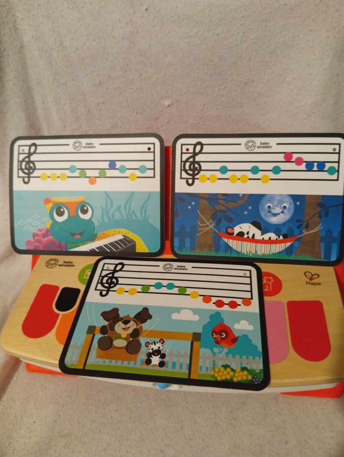 Piano en bois - photo numéro 3