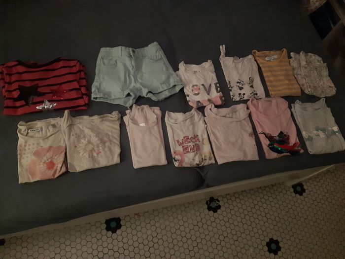 Lot fille 6 ans - photo numéro 2