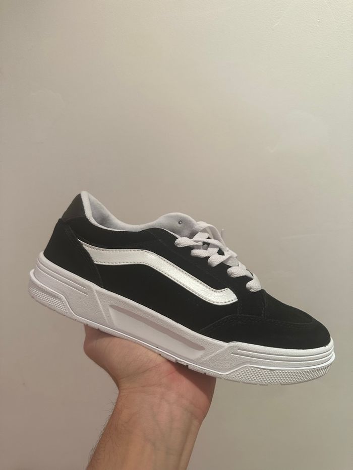 Vans hylane black / noir taille 38 - Neuf / neuve - photo numéro 2
