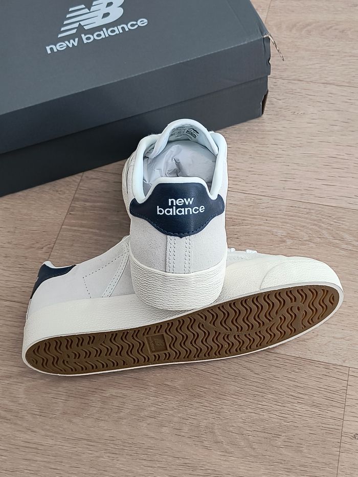 Baskets chaussures New Balance taille 39.5 neuves - photo numéro 8