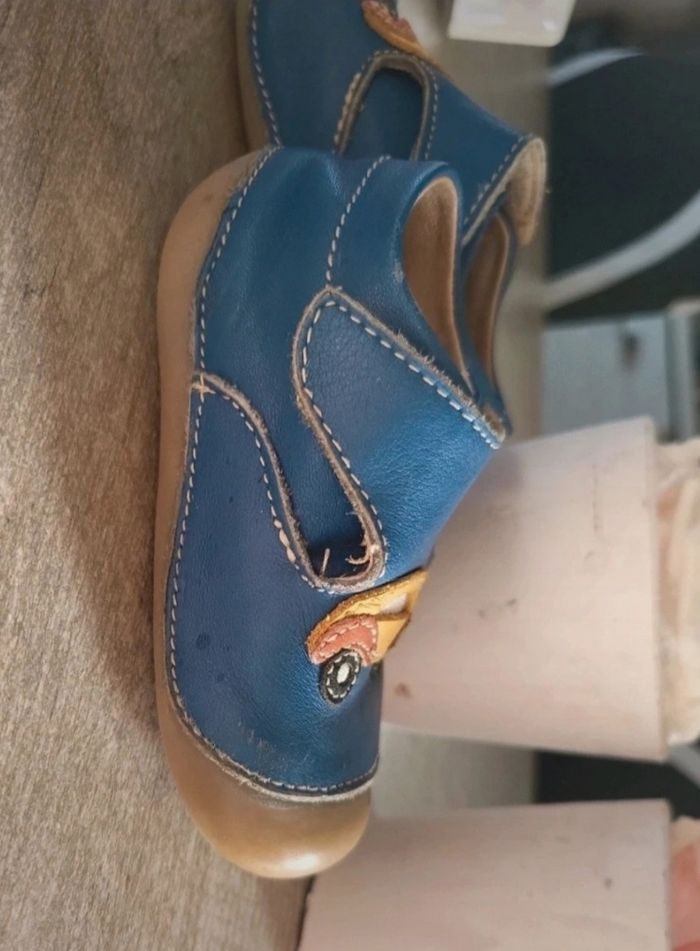 Chaussure bébé taille 19 - photo numéro 3