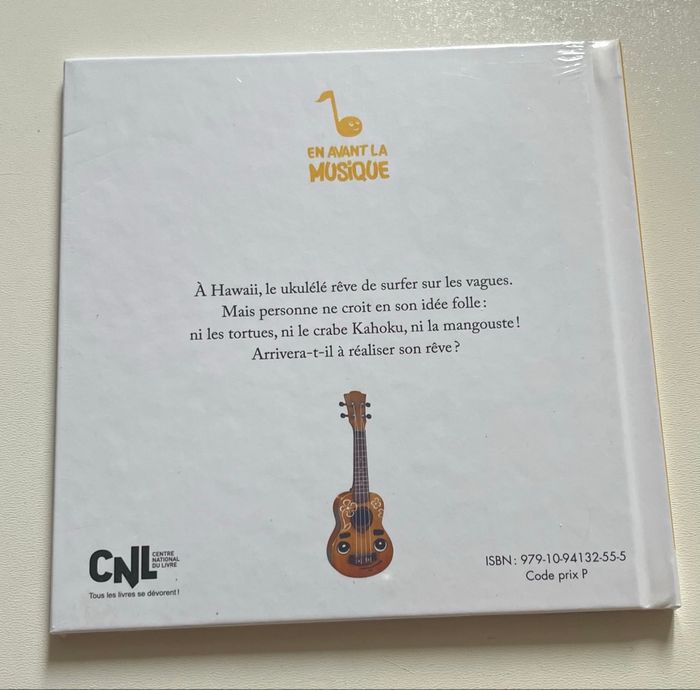 Le Ukulélé qui voulait surfer neuf Hachette Jeunesse - photo numéro 2