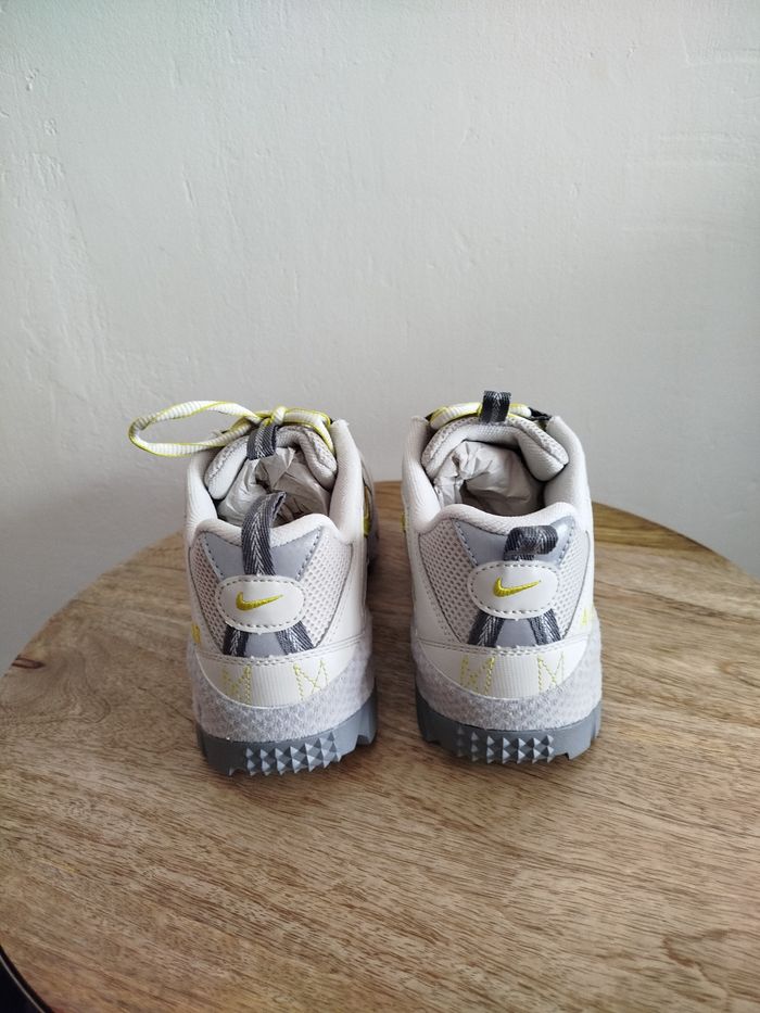 Baskets de randonnée Nike T 38 - photo numéro 5