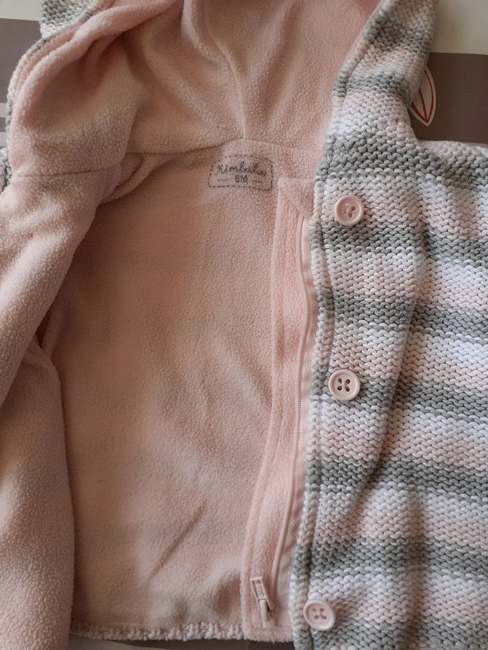 Joli manteau à capuche en maille a rayures 6 mois fille - photo numéro 4