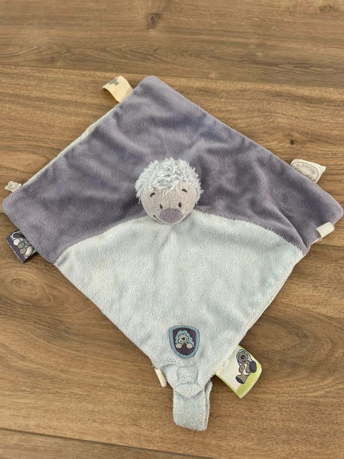 Doudou plat hérisson noukies