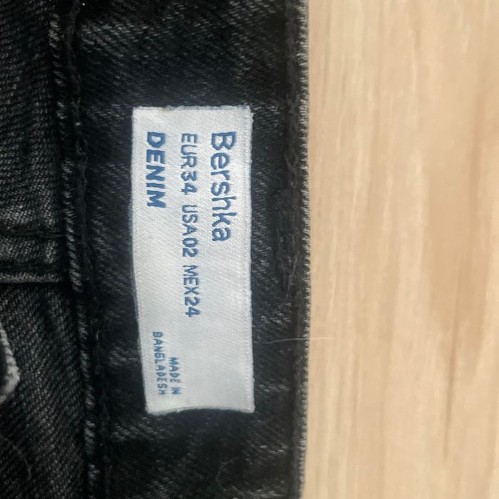 Mini short jean noir Bershka - photo numéro 3