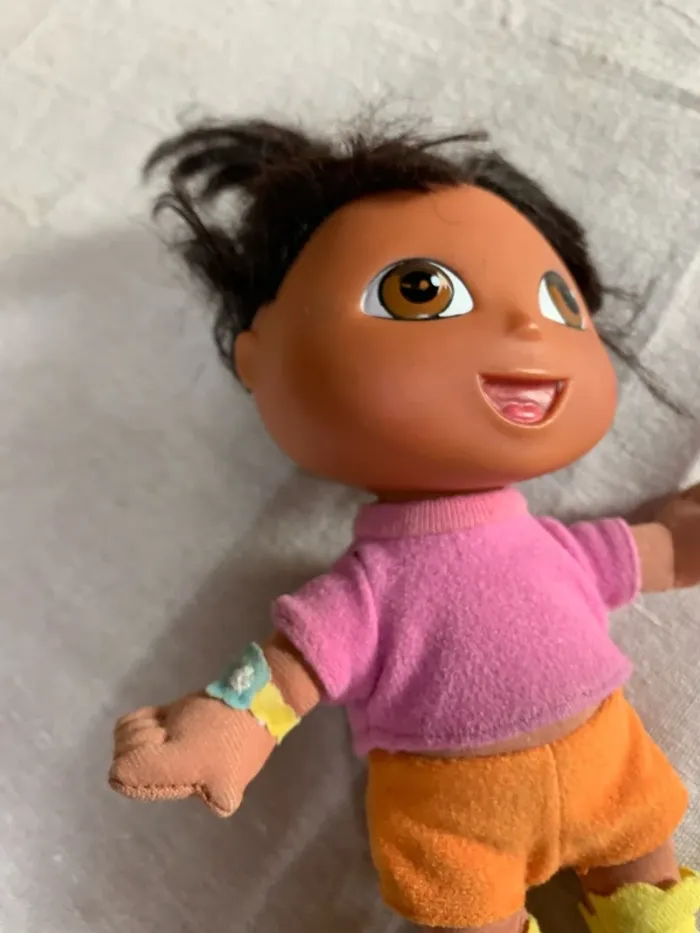 Poupée dora - photo numéro 4