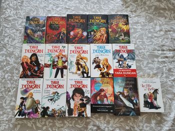 Intégrale 16 romans Tara Duncan de Sophie Audouin-Mamikonian