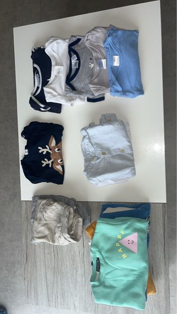 Lot de vêtement 12 mois