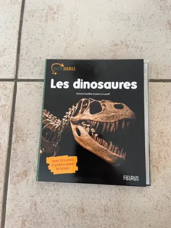 Livre objectif science Les Dinosaures