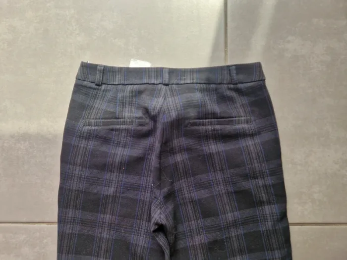 Pantalon noir à carreaux - photo numéro 6