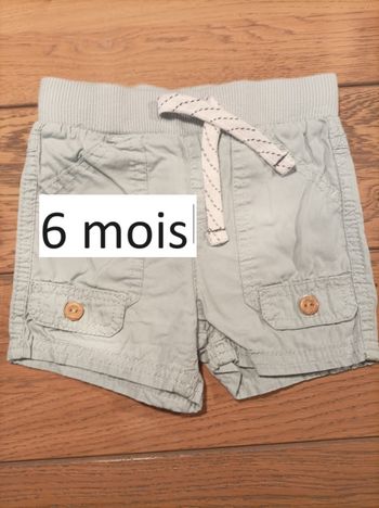 Lot n°123 short Kiabi 6 mois