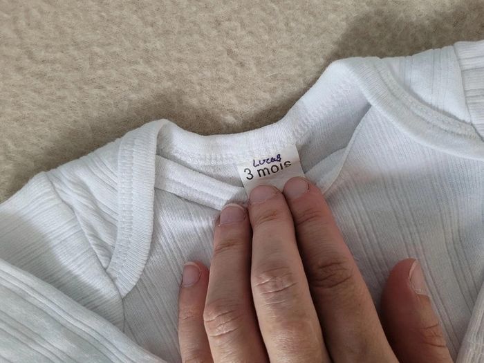 body 3 mois manches longues - photo numéro 4