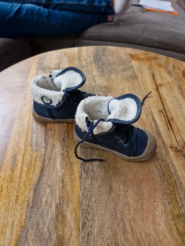 Chaussures taille 24 - photo numéro 2