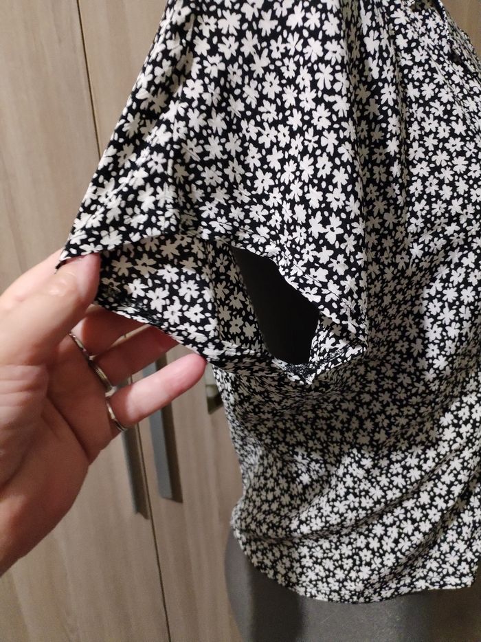 Blouse manches courtes taille 42 /44 - photo numéro 3