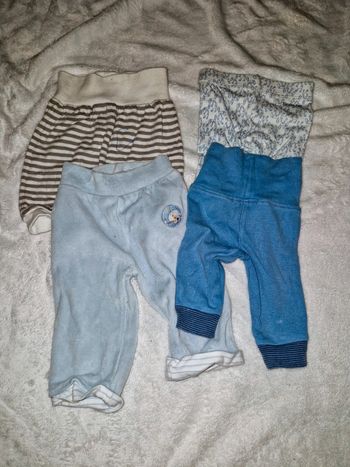 Lot 4 pantalons