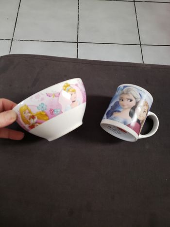 Bol Princesses et mug reine des neiges