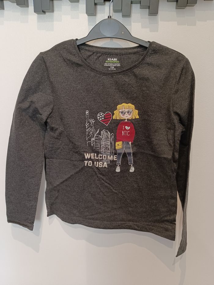 T-shirt