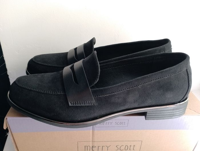 Chaussures neuves - photo numéro 4