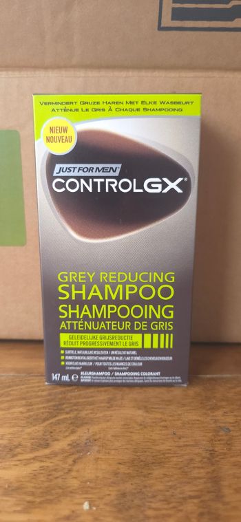 Shampoing réducteur de cheveux gris